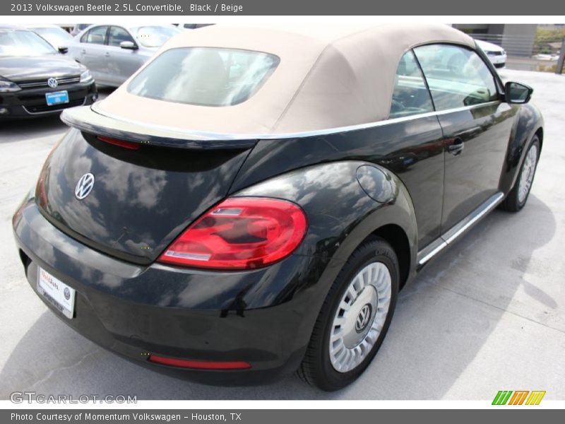Black / Beige 2013 Volkswagen Beetle 2.5L Convertible