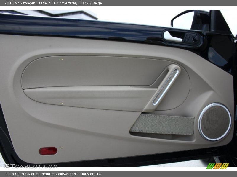 Black / Beige 2013 Volkswagen Beetle 2.5L Convertible
