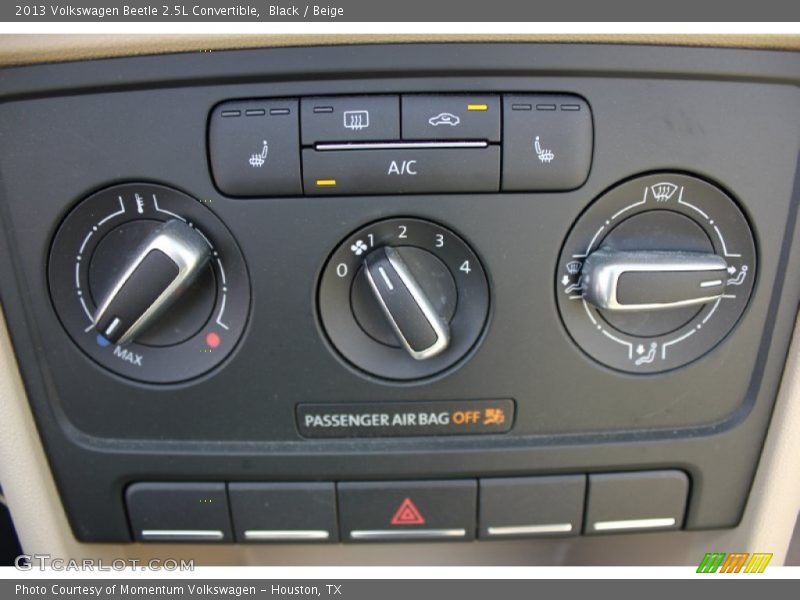 Black / Beige 2013 Volkswagen Beetle 2.5L Convertible