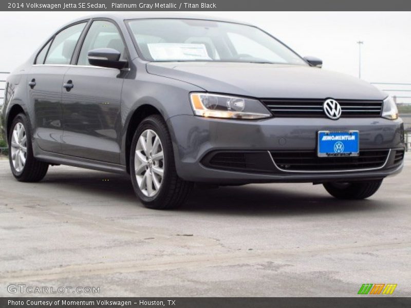 Platinum Gray Metallic / Titan Black 2014 Volkswagen Jetta SE Sedan