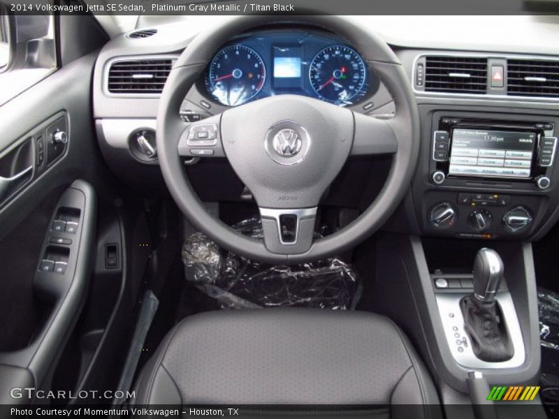 Platinum Gray Metallic / Titan Black 2014 Volkswagen Jetta SE Sedan