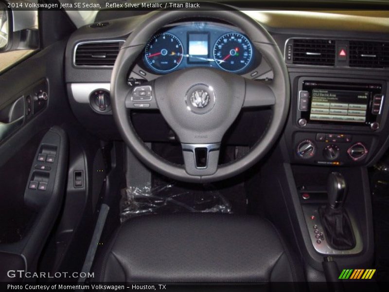 Reflex Silver Metallic / Titan Black 2014 Volkswagen Jetta SE Sedan