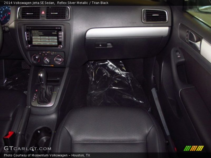 Reflex Silver Metallic / Titan Black 2014 Volkswagen Jetta SE Sedan