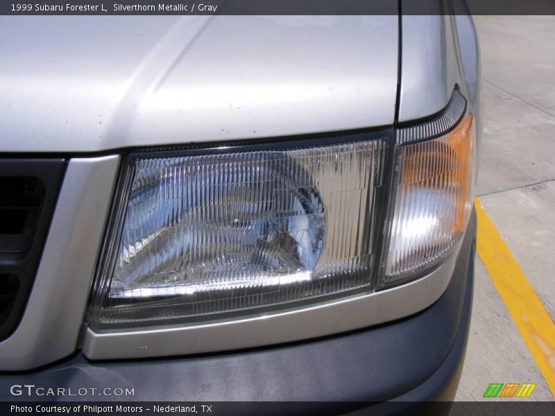 Silverthorn Metallic / Gray 1999 Subaru Forester L