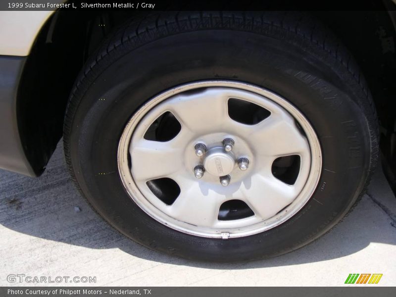Silverthorn Metallic / Gray 1999 Subaru Forester L