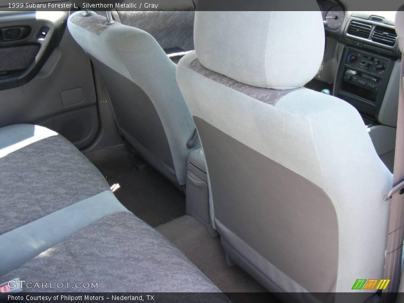 Silverthorn Metallic / Gray 1999 Subaru Forester L