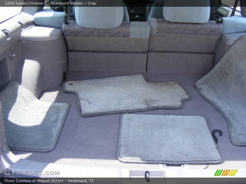 Silverthorn Metallic / Gray 1999 Subaru Forester L