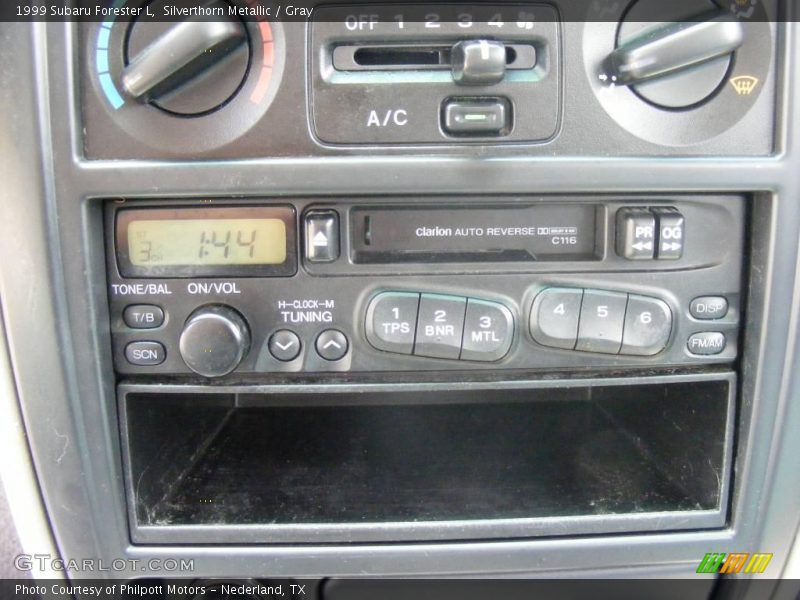 Silverthorn Metallic / Gray 1999 Subaru Forester L