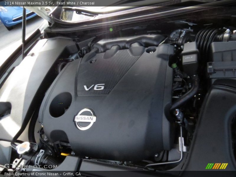 Pearl White / Charcoal 2014 Nissan Maxima 3.5 SV