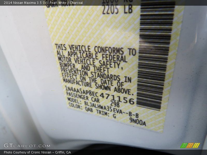 Pearl White / Charcoal 2014 Nissan Maxima 3.5 SV