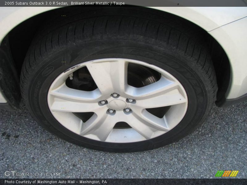 Brilliant Silver Metallic / Taupe 2005 Subaru Outback 3.0 R Sedan