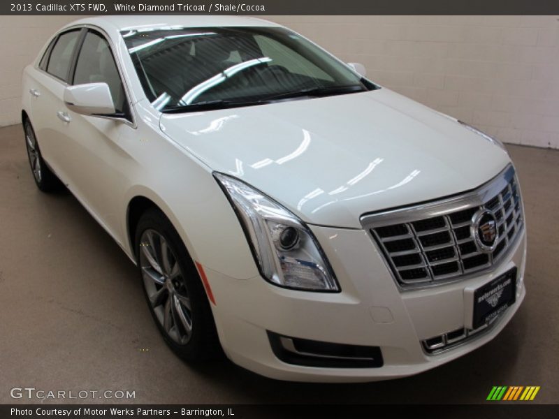 White Diamond Tricoat / Shale/Cocoa 2013 Cadillac XTS FWD