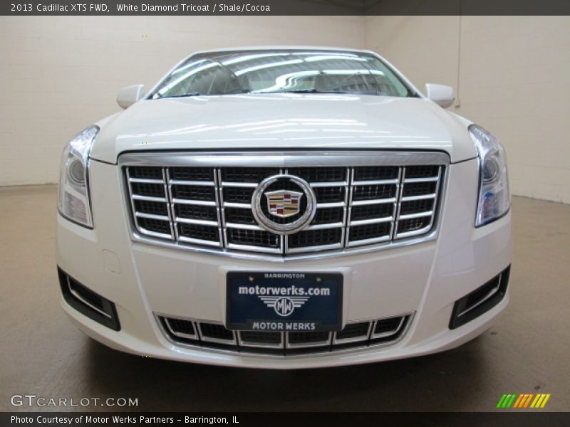 White Diamond Tricoat / Shale/Cocoa 2013 Cadillac XTS FWD