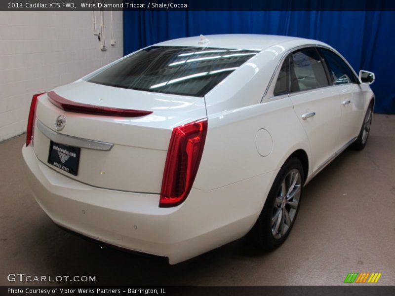 White Diamond Tricoat / Shale/Cocoa 2013 Cadillac XTS FWD
