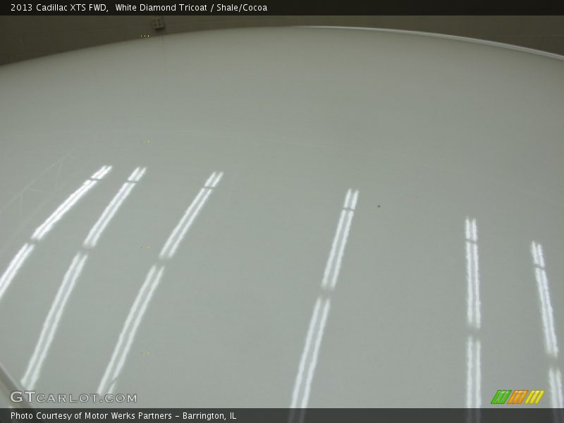 White Diamond Tricoat / Shale/Cocoa 2013 Cadillac XTS FWD