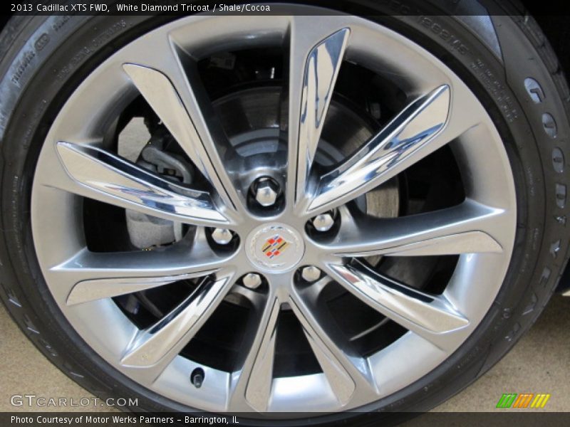 White Diamond Tricoat / Shale/Cocoa 2013 Cadillac XTS FWD