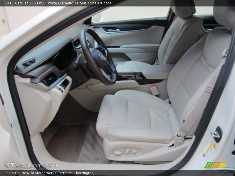 White Diamond Tricoat / Shale/Cocoa 2013 Cadillac XTS FWD