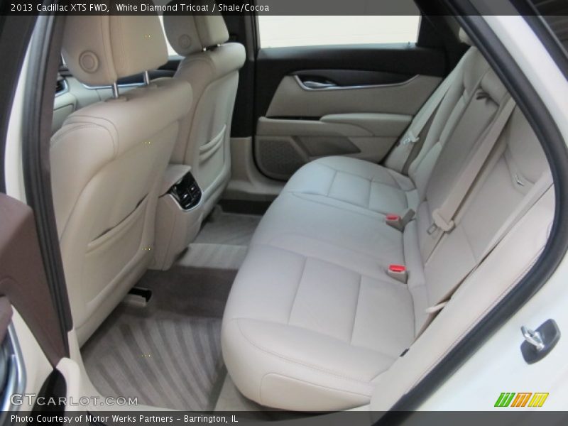 White Diamond Tricoat / Shale/Cocoa 2013 Cadillac XTS FWD
