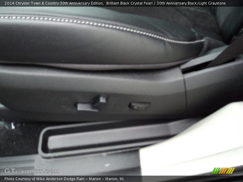 Brilliant Black Crystal Pearl / 30th Anniversary Black/Light Graystone 2014 Chrysler Town & Country 30th Anniversary Edition