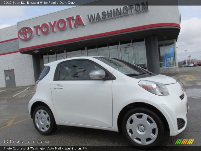 Blizzard White Pearl / Dark Gray 2012 Scion iQ