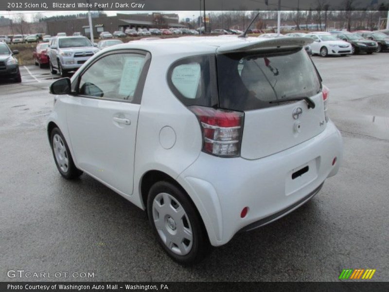 Blizzard White Pearl / Dark Gray 2012 Scion iQ