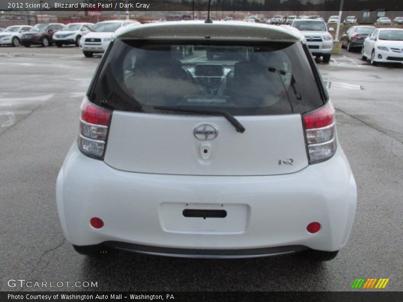 Blizzard White Pearl / Dark Gray 2012 Scion iQ