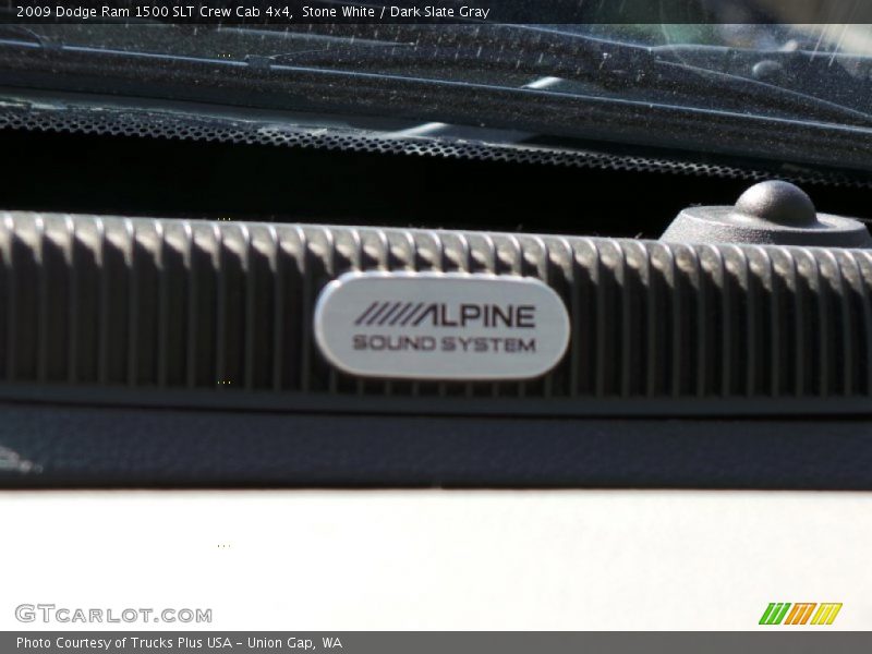 Stone White / Dark Slate Gray 2009 Dodge Ram 1500 SLT Crew Cab 4x4