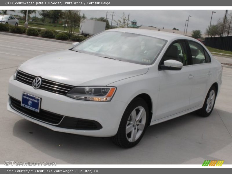 Pure White / Cornsilk Beige 2014 Volkswagen Jetta TDI Sedan