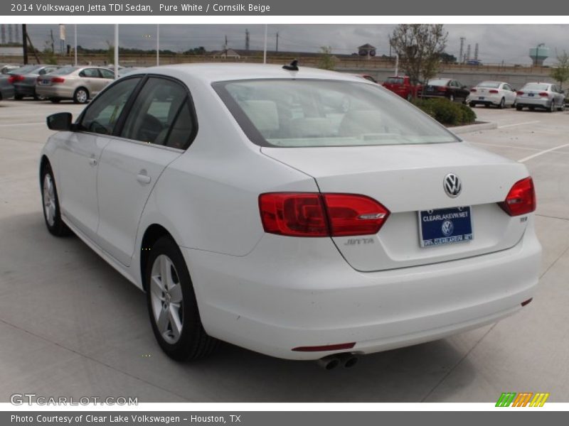Pure White / Cornsilk Beige 2014 Volkswagen Jetta TDI Sedan