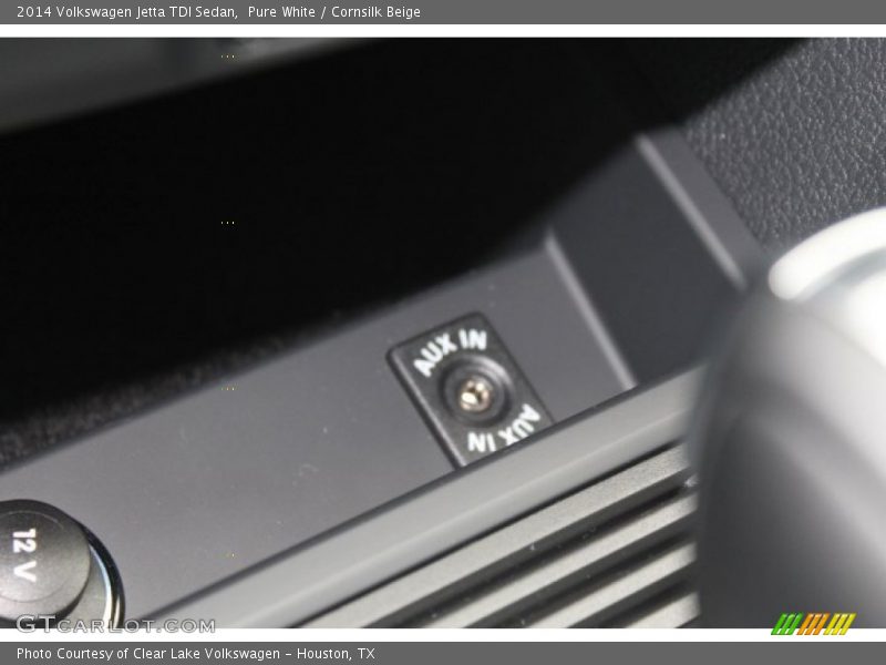 Pure White / Cornsilk Beige 2014 Volkswagen Jetta TDI Sedan