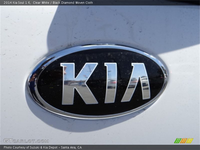 Clear White / Black Diamond Woven Cloth 2014 Kia Soul 1.6