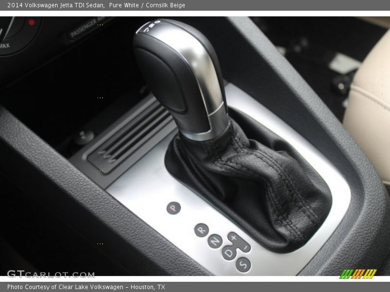 Pure White / Cornsilk Beige 2014 Volkswagen Jetta TDI Sedan
