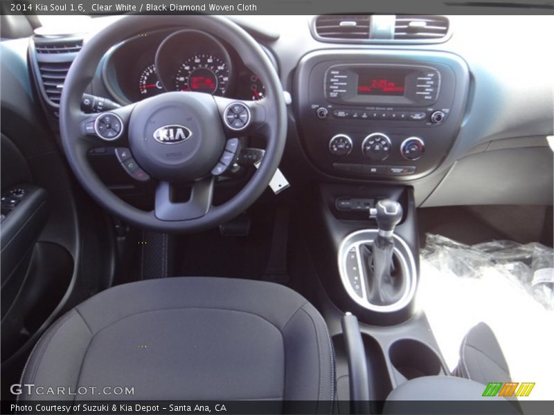 Clear White / Black Diamond Woven Cloth 2014 Kia Soul 1.6