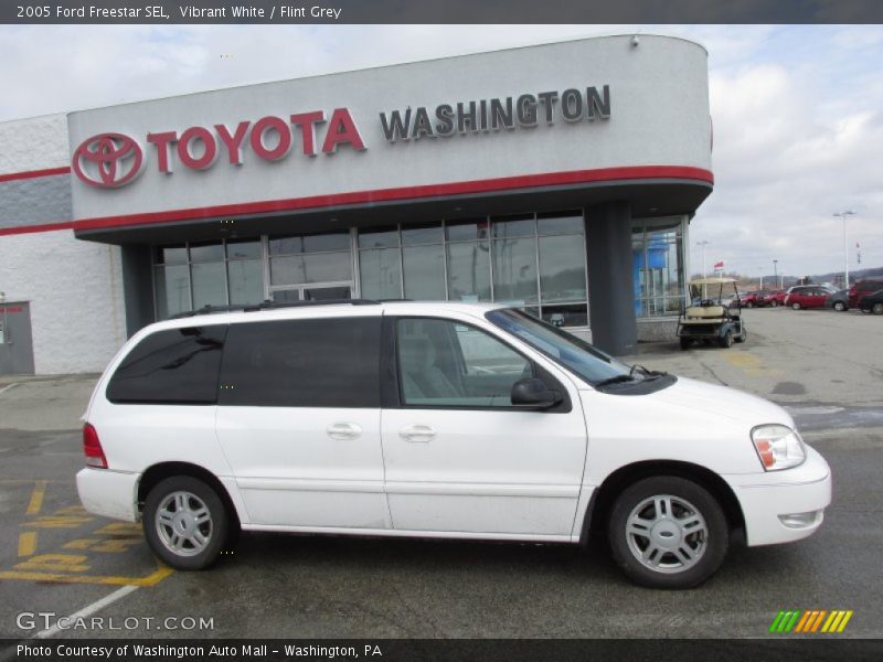 Vibrant White / Flint Grey 2005 Ford Freestar SEL