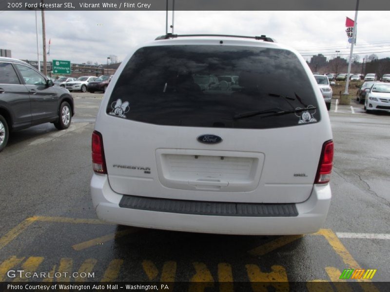 Vibrant White / Flint Grey 2005 Ford Freestar SEL