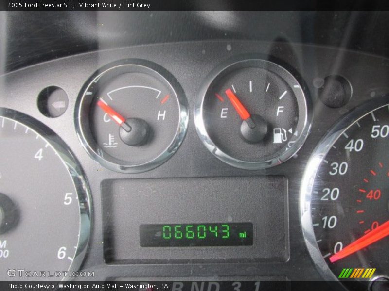 Vibrant White / Flint Grey 2005 Ford Freestar SEL