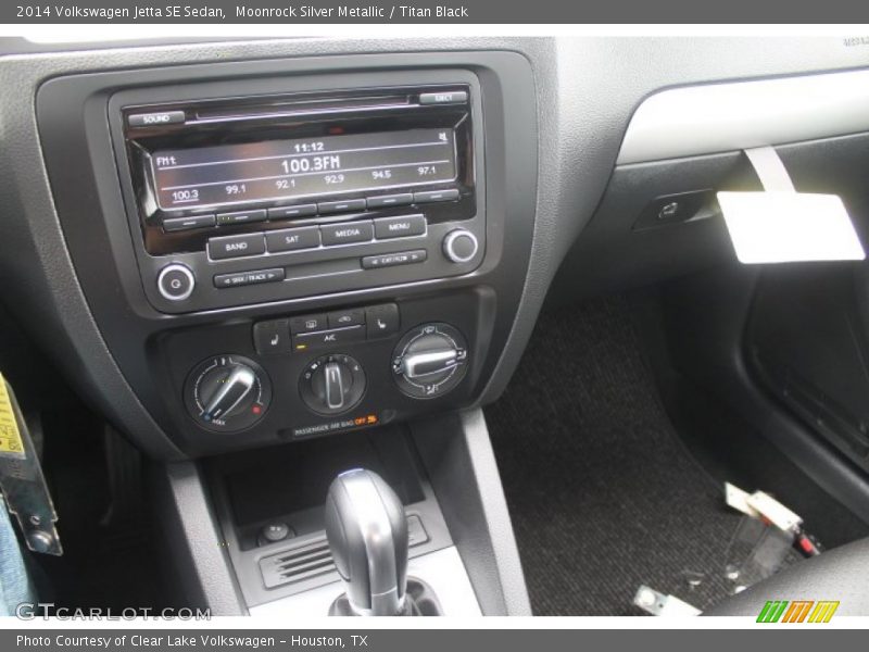 Moonrock Silver Metallic / Titan Black 2014 Volkswagen Jetta SE Sedan