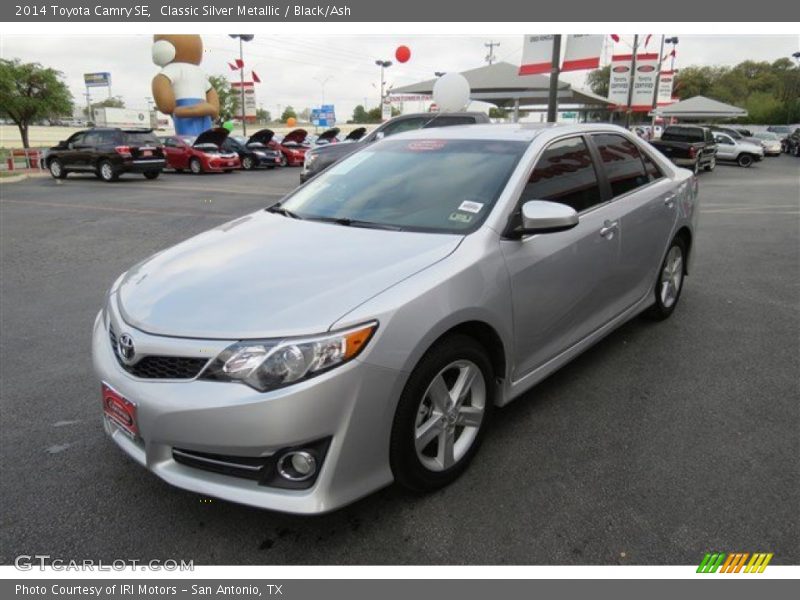 Classic Silver Metallic / Black/Ash 2014 Toyota Camry SE
