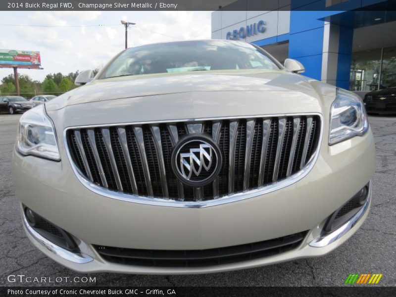 Champagne Silver Metallic / Ebony 2014 Buick Regal FWD