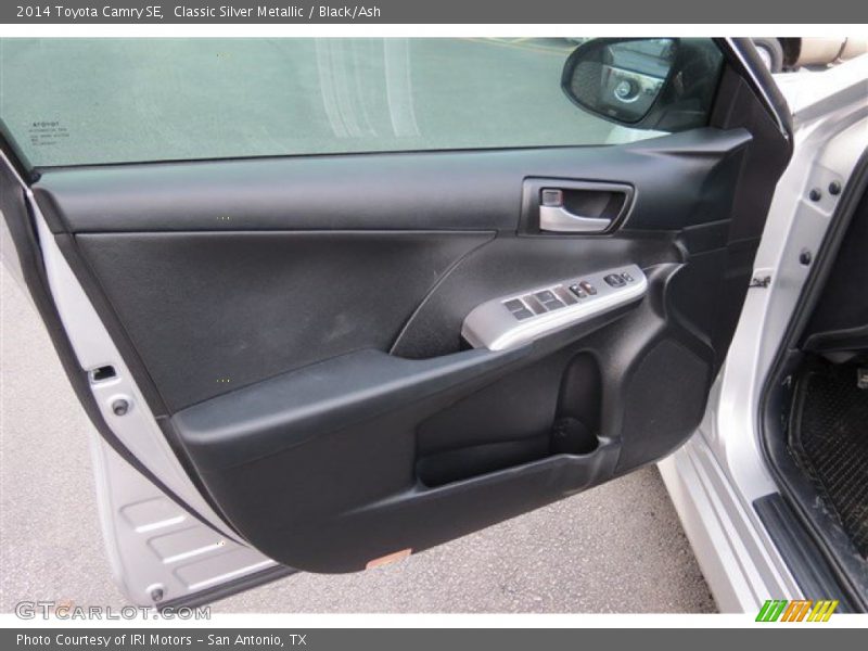Classic Silver Metallic / Black/Ash 2014 Toyota Camry SE