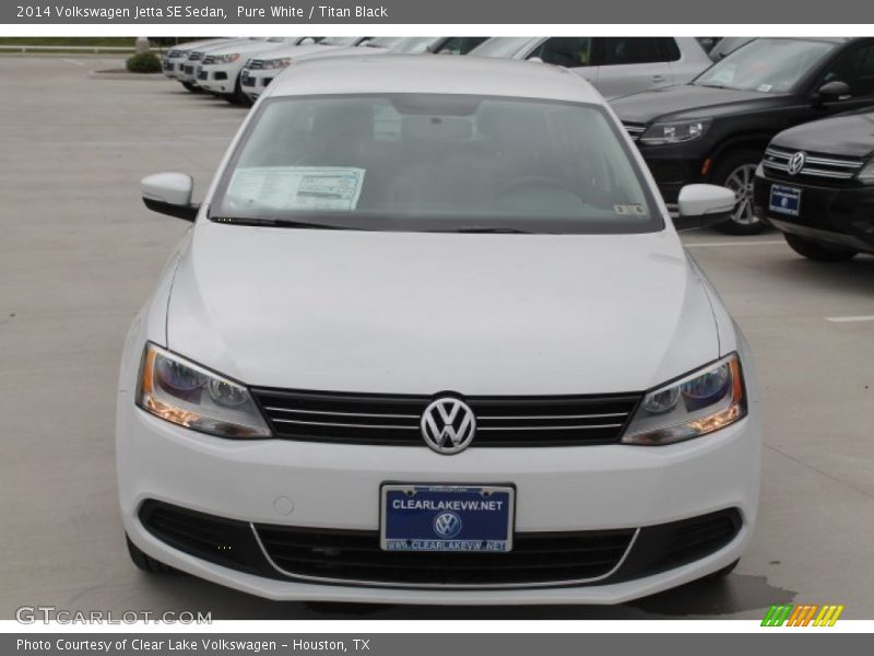 Pure White / Titan Black 2014 Volkswagen Jetta SE Sedan