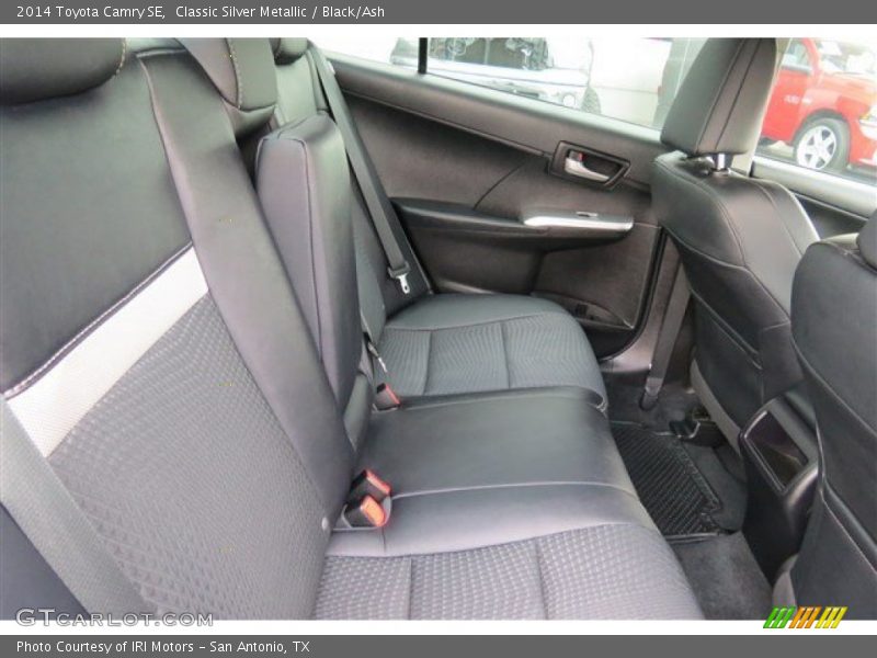 Classic Silver Metallic / Black/Ash 2014 Toyota Camry SE