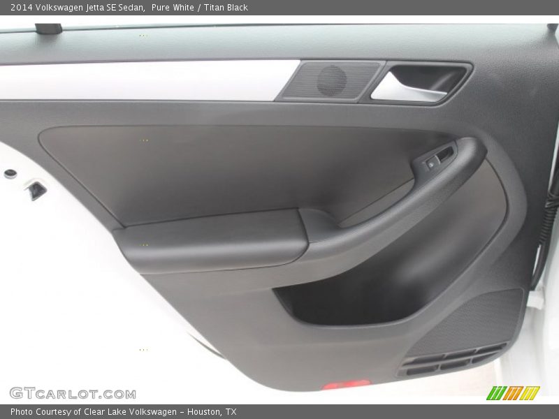 Pure White / Titan Black 2014 Volkswagen Jetta SE Sedan