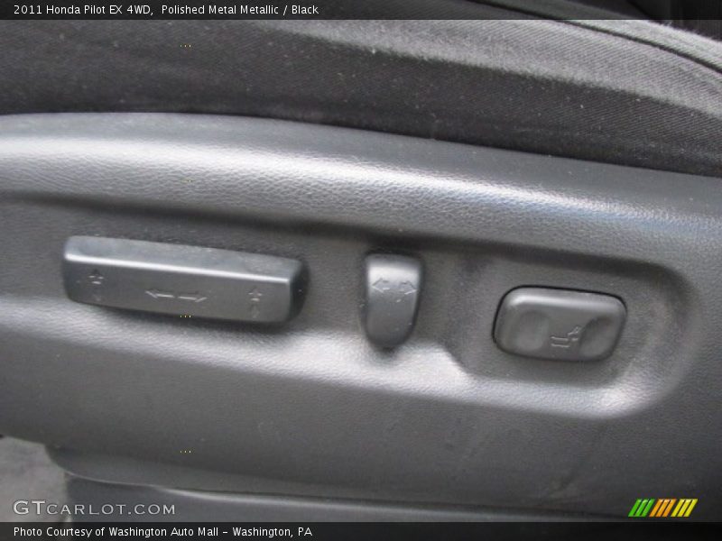 Polished Metal Metallic / Black 2011 Honda Pilot EX 4WD