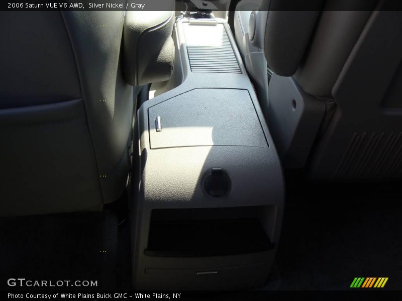Silver Nickel / Gray 2006 Saturn VUE V6 AWD