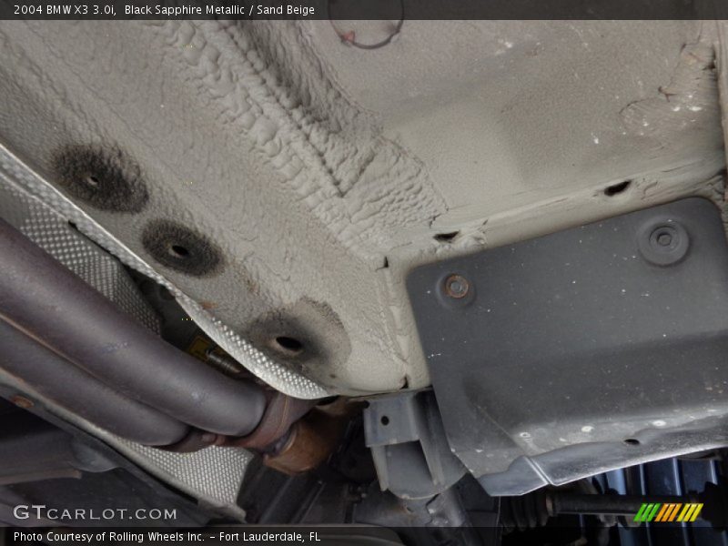 Undercarriage of 2004 X3 3.0i