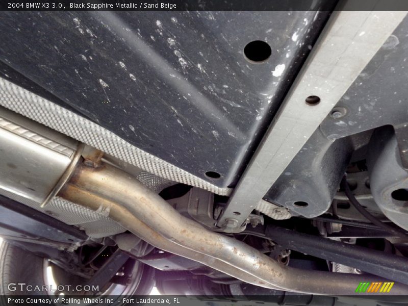 Undercarriage of 2004 X3 3.0i