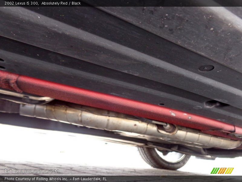 Undercarriage of 2002 IS 300
