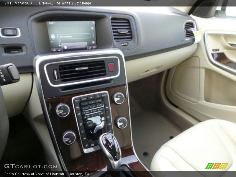 Ice White / Soft Beige 2015 Volvo S60 T5 Drive-E