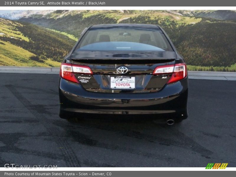 Attitude Black Metallic / Black/Ash 2014 Toyota Camry SE